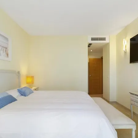 アパート Apartment In Palm Garden Estepona With Parking And Pool エステポナ