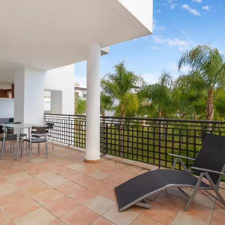 アパート Apartment In Palm Garden Estepona With Parking And Pool エステポナ